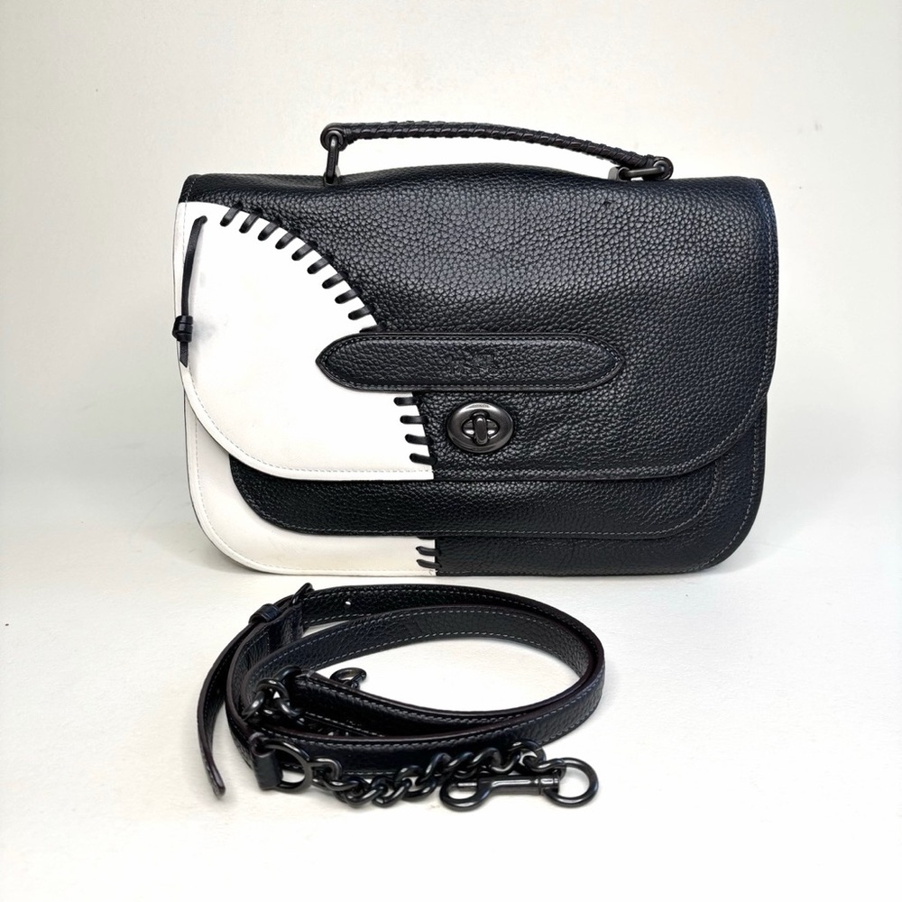 COACH RARE LINK MESSENGER IN BLACK AND WHITE COLORWAY BASEBALL STITCHING